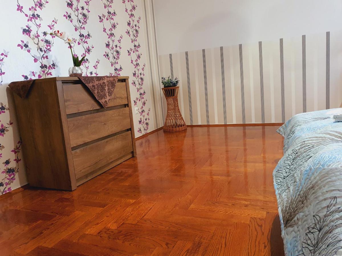 Adel Apartman Miskolc Eksteriør bilde